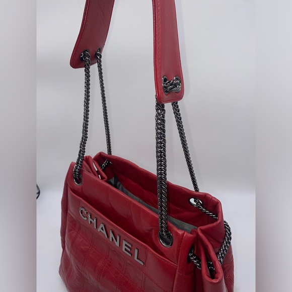 Authentic CHANEL Handbag - Picture 6 of 12